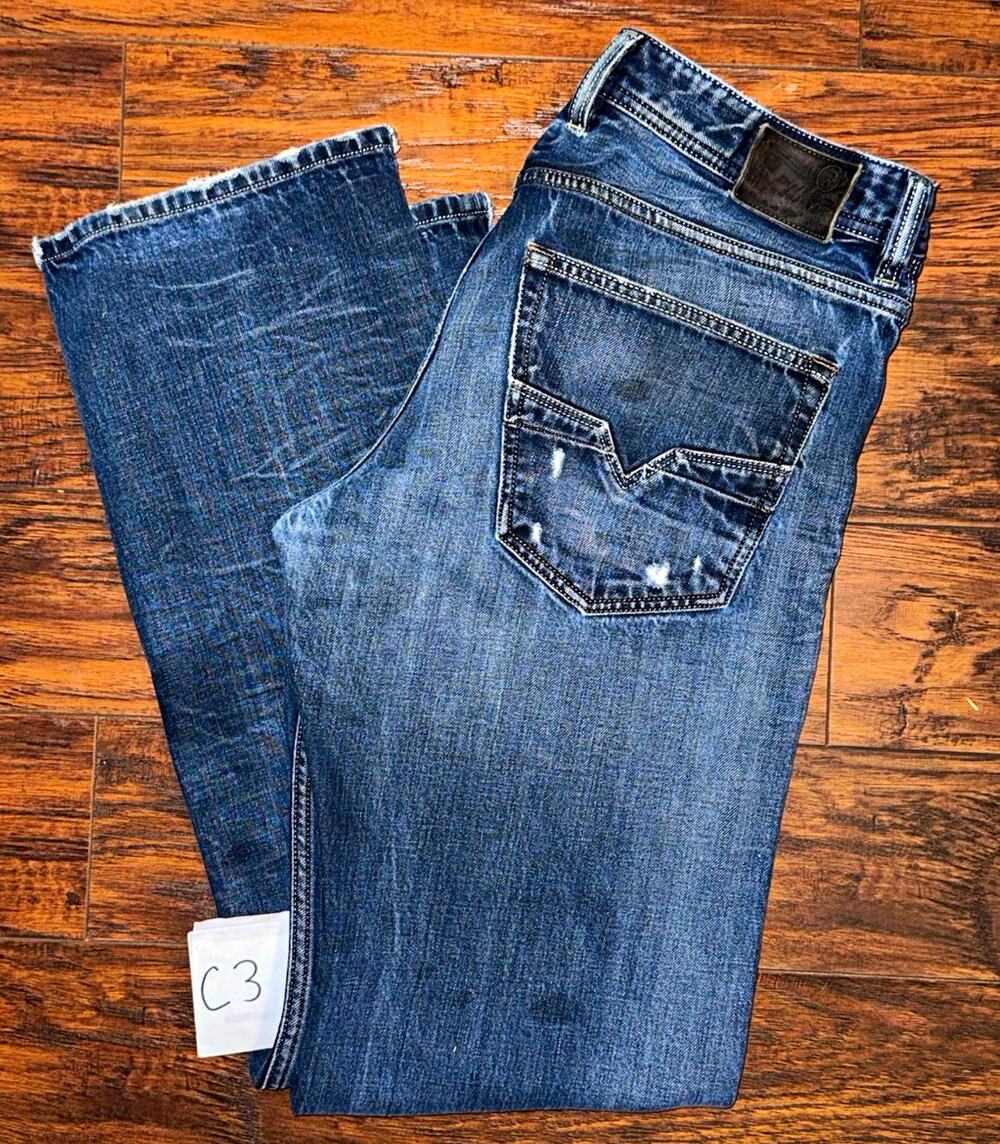 Diesel Industry Larkee Relaxed Straight Blue Medium Wash Distressed 5-Pocket